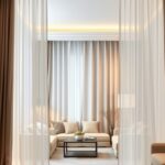 Zasłony do podziału stref w mieszkaniu: jak wybrać i zamontować funkcjonalne i estetyczne przegrody